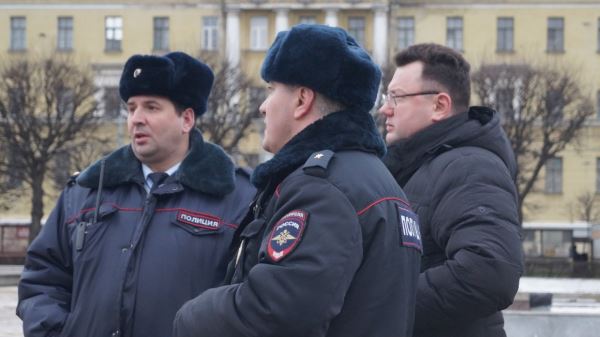 Банда злоумышленников за три дня похитила более 250 млн рублей из столичных банков