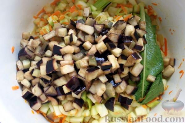 Салат из кабачков и баклажанов на зиму (без стерилизации)